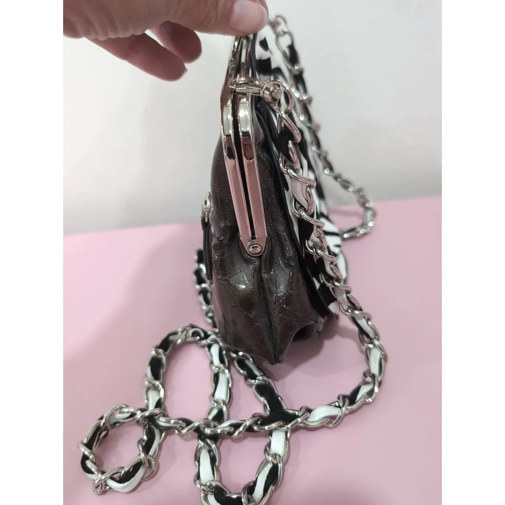 Y2K Small Zebra Pattern Bag with Silver Chain Clasp‎ & Rhinestone Floral Accent